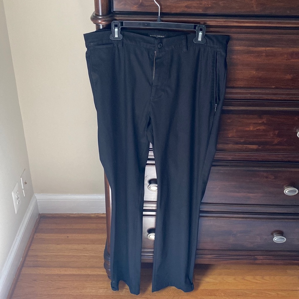Banana Republic Aiden Performance Chino (Black - 35x34)